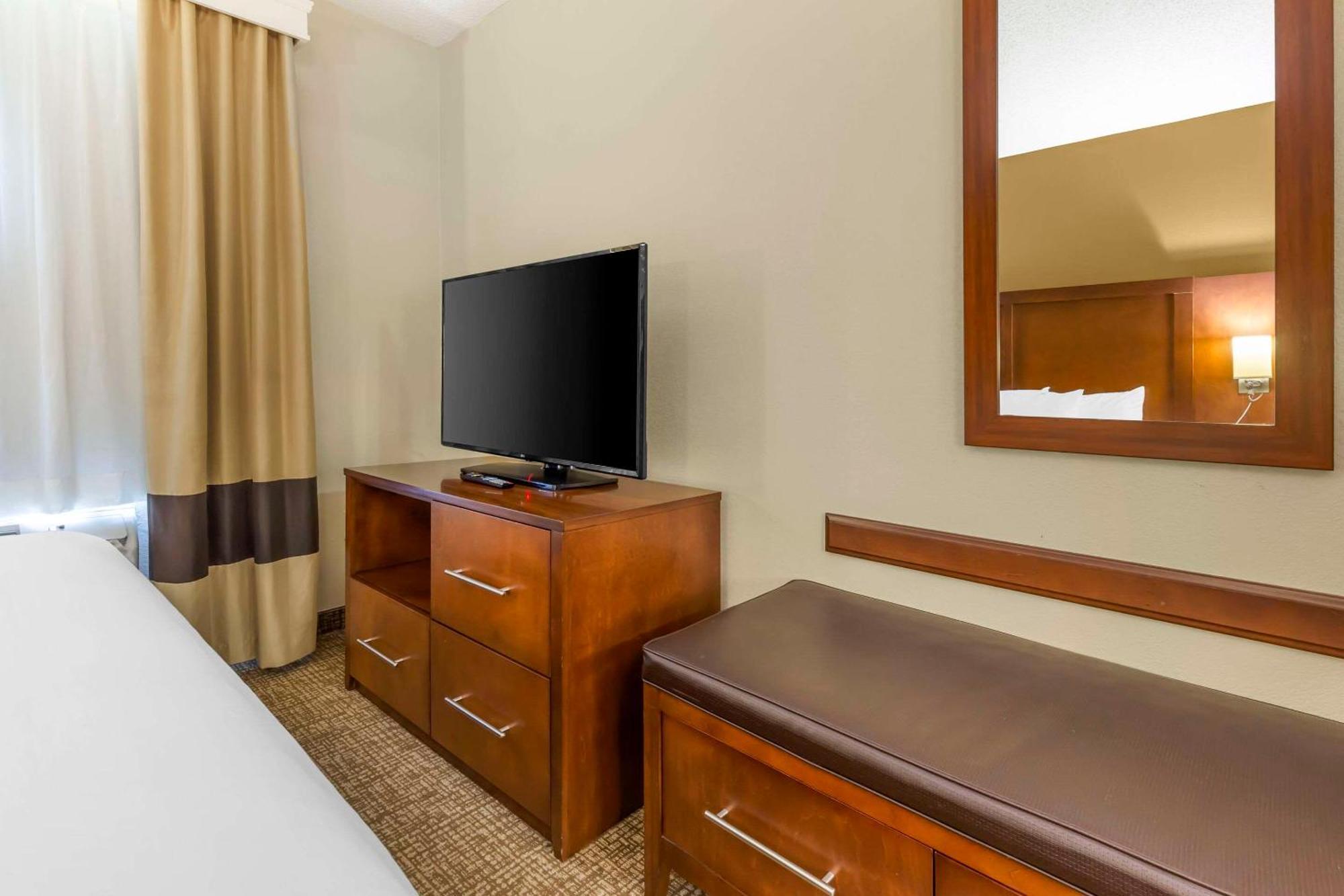 Comfort Suites Raleigh Walnut Creek Dış mekan fotoğraf