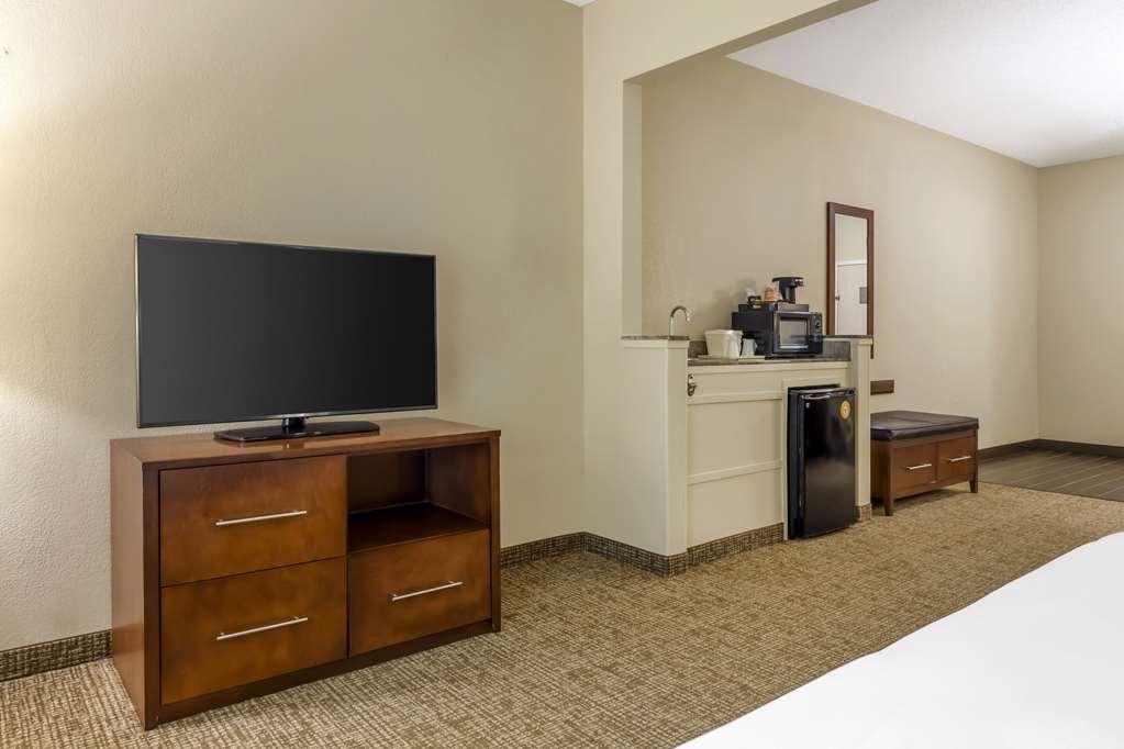 Comfort Suites Raleigh Walnut Creek Oda fotoğraf